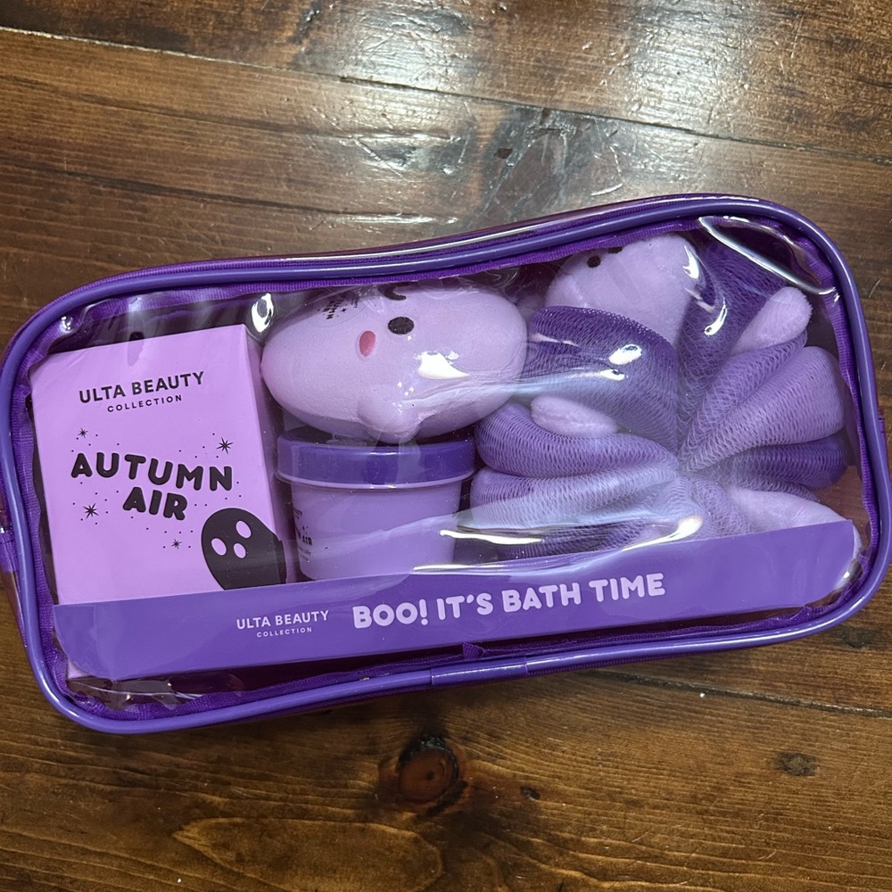 NEW ULTA Beauty Boo! It’s Bath Time Set Purple Beauty Bag Halloween/Fall/Autumn